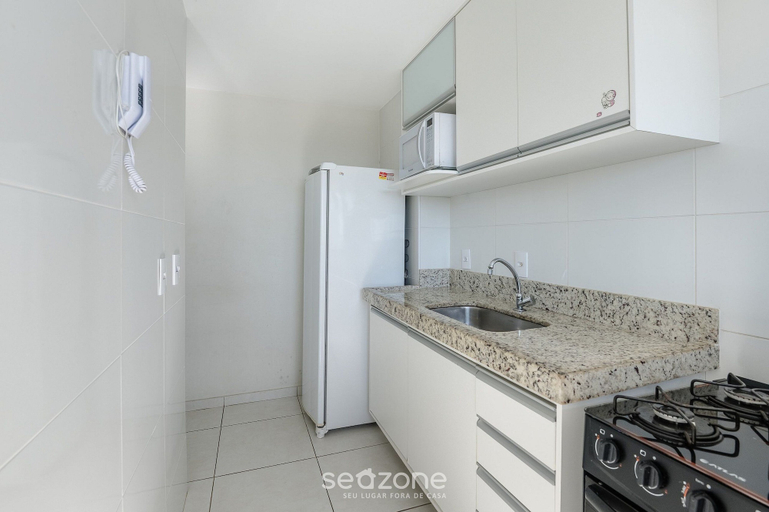Private kitchen 3, Apartment With Balcony 500m From the Beach Emz0504, Guarapari