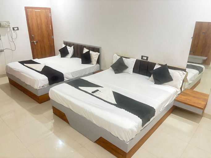 Room 5, HOTEL KRISHNA HERITAGE VRINDAVAN, Mathura