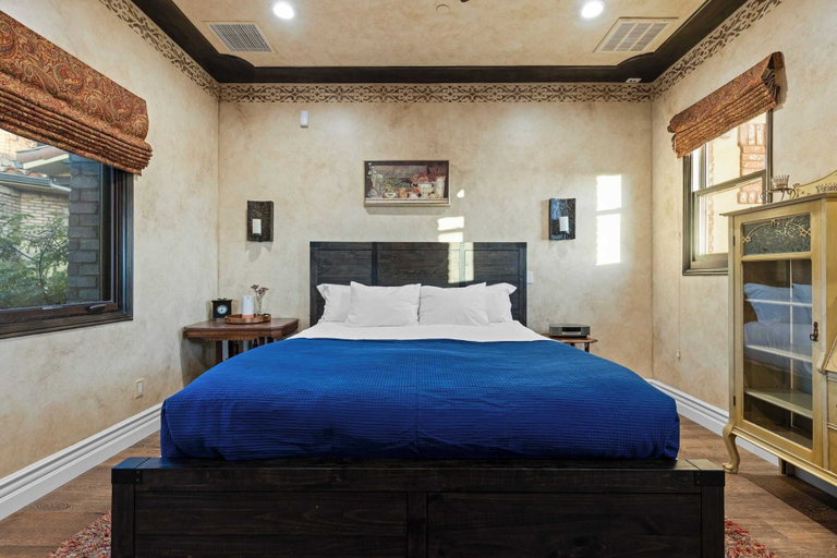 Interior 5, Soaking Tub, Vineyard Views & Wine Trail Access The Casita at Vines Estate by Avantstay, Riverside