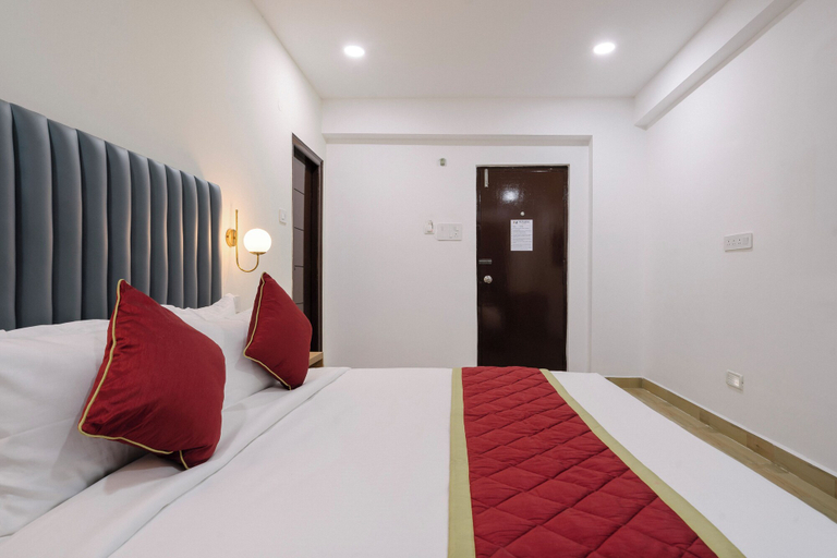 Room 4, Novara Hotel Madhapur, Hyderabad