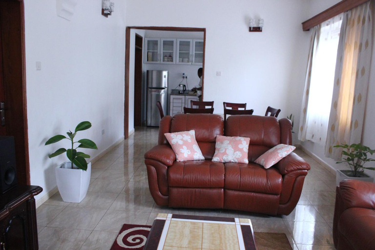 Others 2, Muyenga Luxury Vacation Home, Kampala