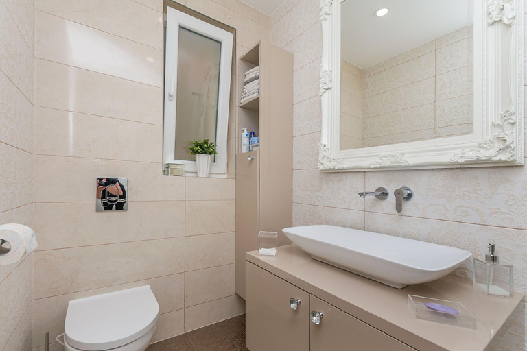 Bathroom 2, Apartments Mia, Omiš