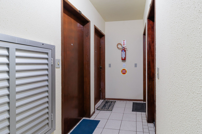 Interior 4, Apto bem Localizado a 500mts da Praia Rhi206, Florianopolis