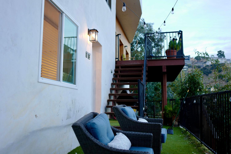 Others 2, Hollywood Hills Haven-Guest House, Los Angeles