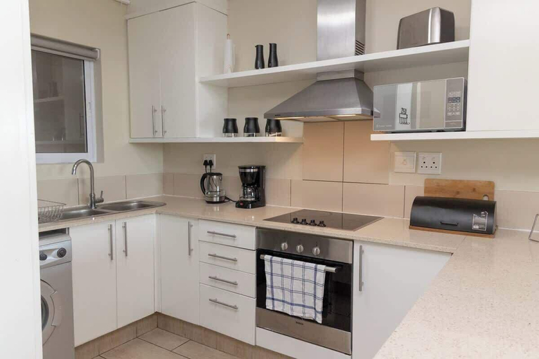 Private kitchen 5, Holiday Apartment, Lagoon Beach, City of Cape Town