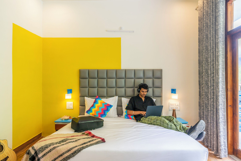 Room 1, goSTOPS PLUS Kasol Manikaran Road, Bar and Hostel, Kullu