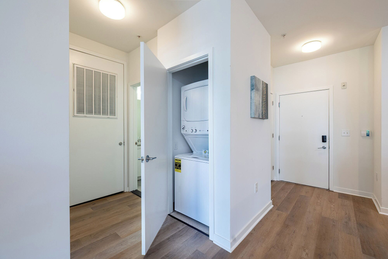 Laundry, 75 Tresser, Fairfield