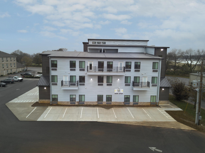 Others 5, The Hotel Sync, Warren