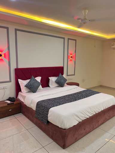 Room 2, Hotel X Fortune, Vadodara