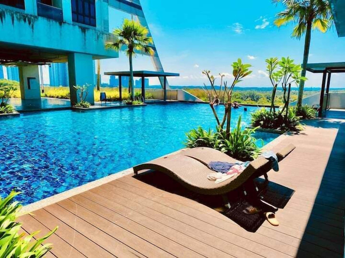 Pool 5, Ramada Medini, Johor Bahru