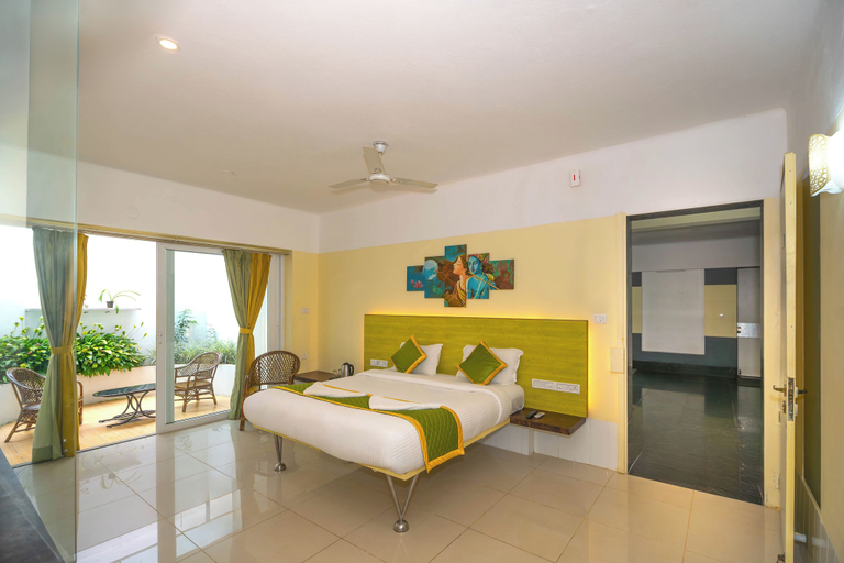 Room 5, SJK Green Berry Resort by Z Vacations, Salem