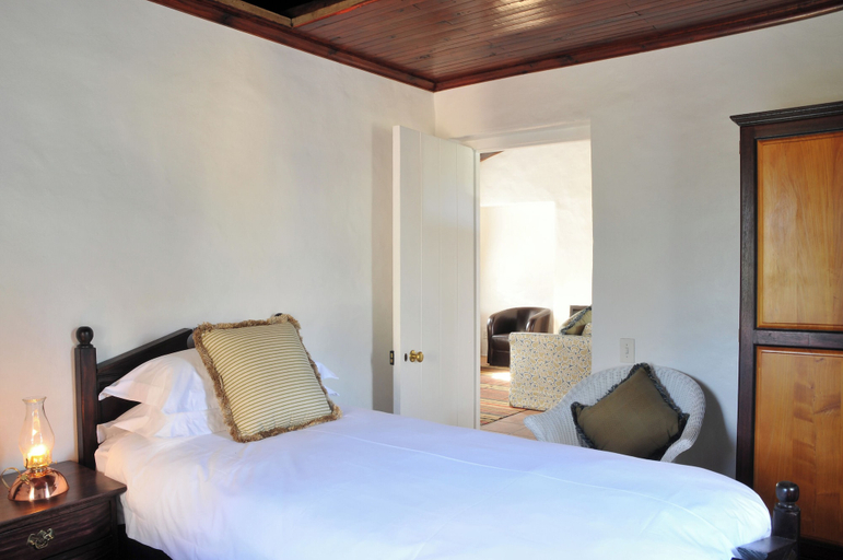 Room 3, Melkkamer Foremans Cottage, Overberg
