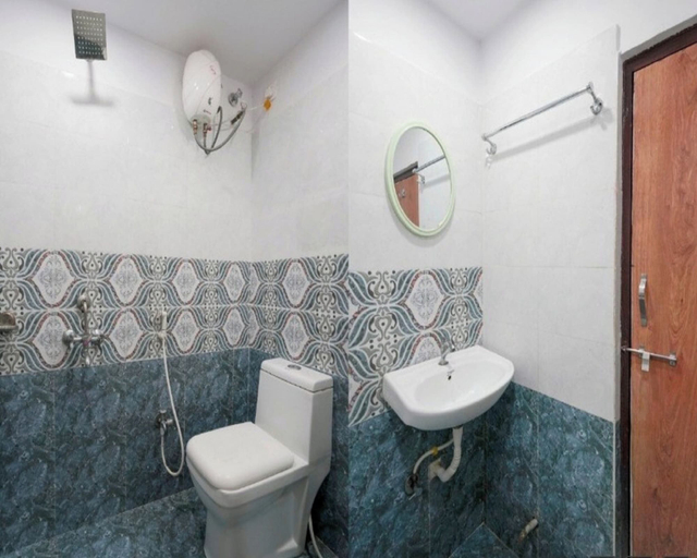 Bathroom, Hotel Sai Leela Residency, Raigarh