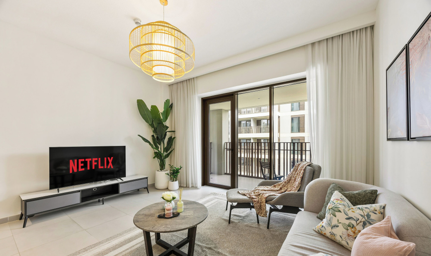 Living area 2, WYZ RENT|Beachside 2BR W Pool Gym Lagoon Access, Dubai