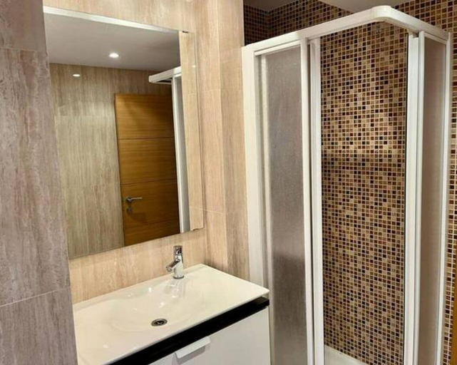 Interior 4, Large Apartment Near Fira and City Center, Barcelona