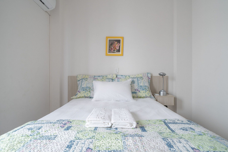 Room 3, 3BR Beachfront apt w/ BBQ Rsl0502, Itapema