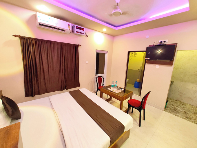 Room 4, Premium Hotel G.S Palace Lucknow, Lucknow