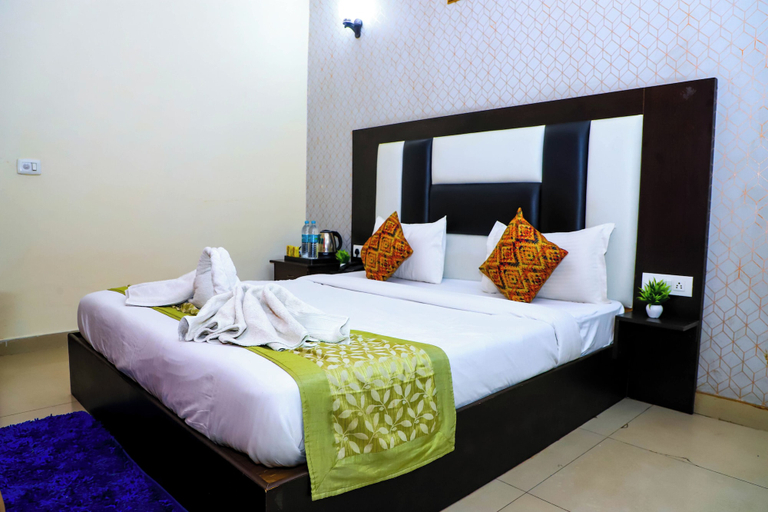 Room 3, Hotel Global Inn by Quality Inn, Delhi