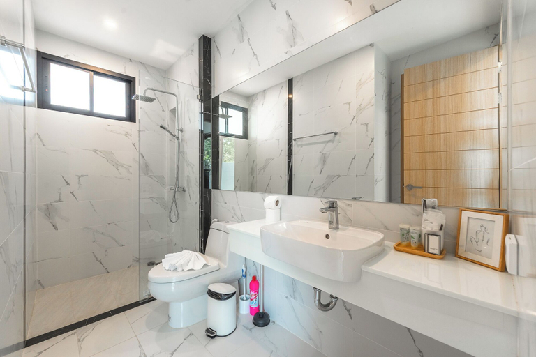 Bathroom, New 3BR with Pool Near Beach V190, Phuket Island