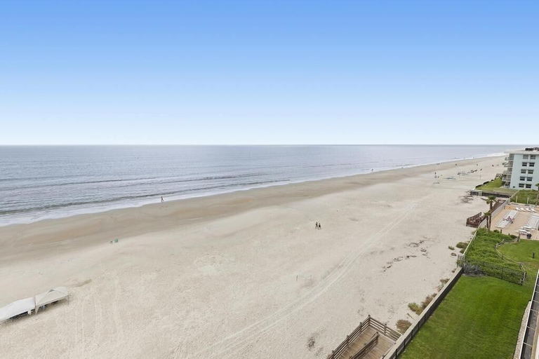 Beach 2, Moontide B103, Volusia