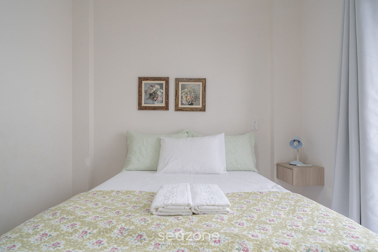 Room 5, 3BR Beachfront apt w/ BBQ Rsl0502, Itapema