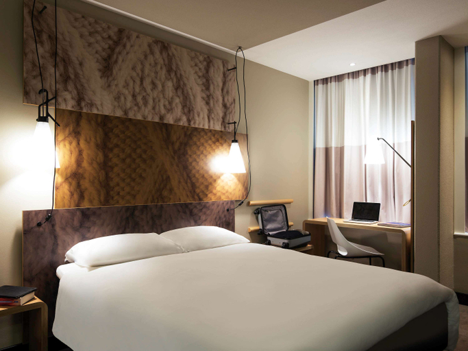 Bedroom 5, ibis Den Haag City Centre, The Hague