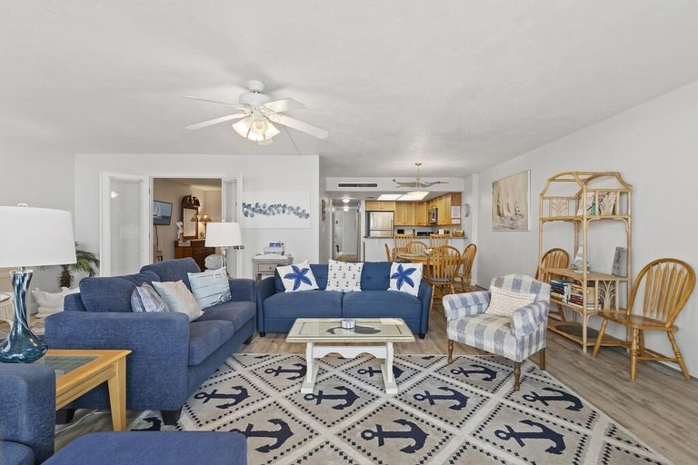 Living area 1, Moontide B103, Volusia