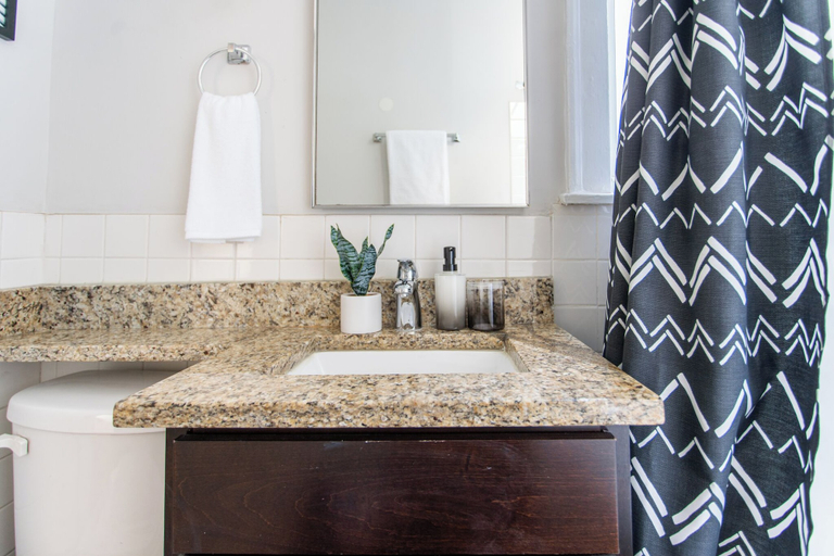 Bathroom 3, Furnished 2BR - Eastwood 47-1, Cook