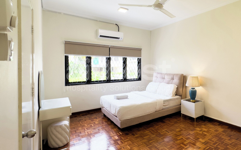 Room 2, Damansara Heights Luxury Villa with Pool, Kuala Lumpur
