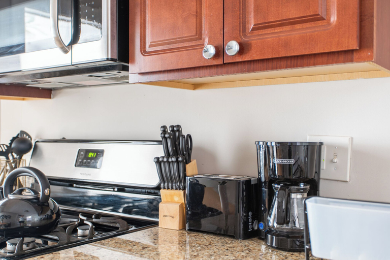 Private kitchen 4, Furnished 2BR - Eastwood 47-1, Cook