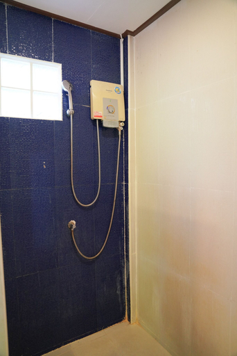 Bathroom 4, Tok Little Hut, Muang Rayong