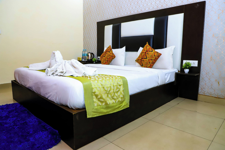 Room 5, Hotel Global Inn by Quality Inn, Delhi