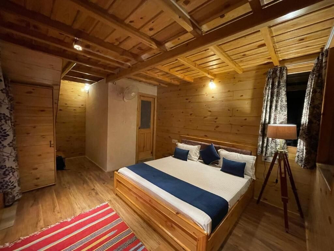 Room 5, Bagar Trails, Nainital