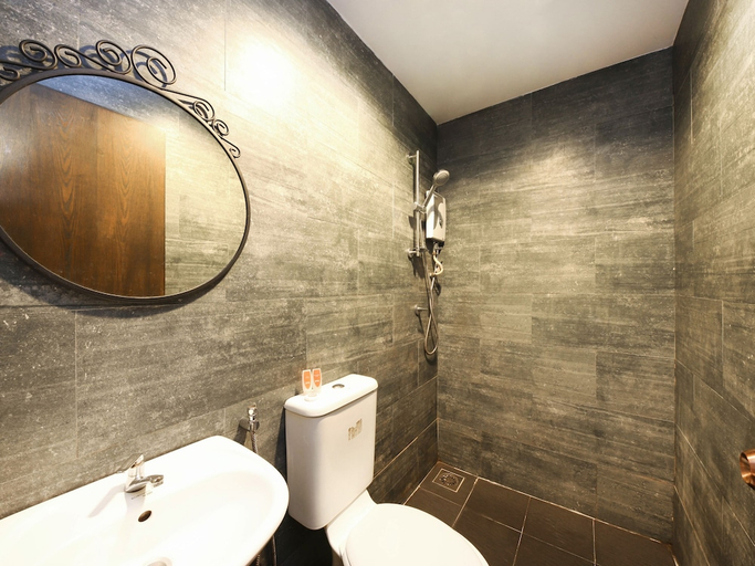 Bathroom 2, Hotel O Madras, Kuala Lumpur