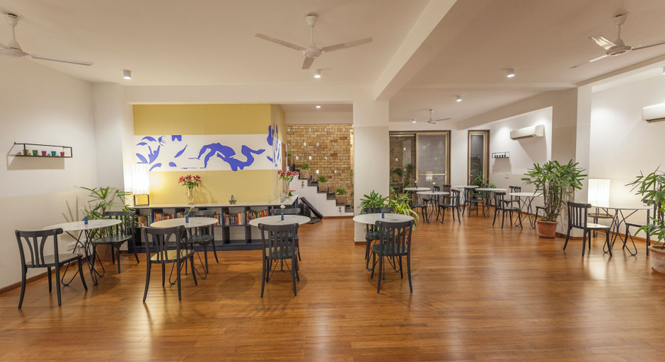 Food & Drinks 5, Bungalow 99, Delhi