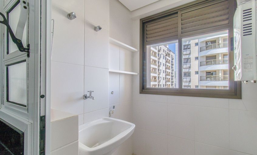 Bathroom, Comfortable and Well-located Apt Rak0331, Florianopolis