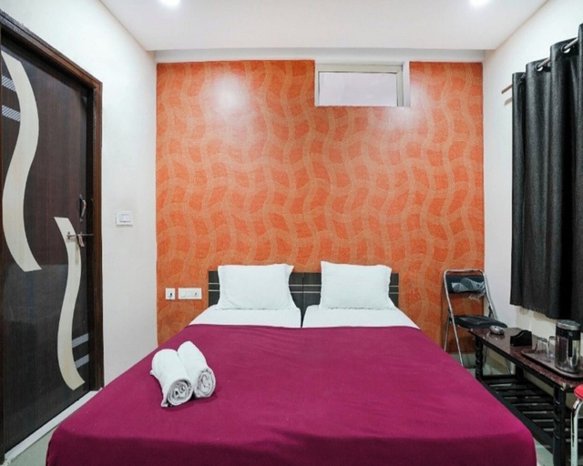 Room 4, Hotel Sai Leela Residency, Raigarh