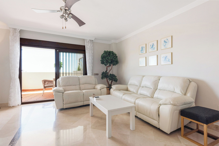 Others 2, Incredible Apartment With sea Views and Balcony, Málaga