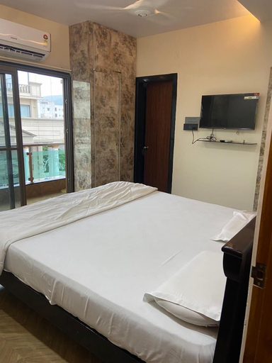 Room 5, Sky Mountains Guest House, Visakhapatnam