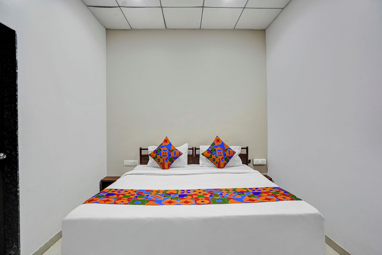 Room 2, Fabhotel Aj Residency Airport Stay, Pune