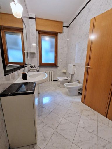 Bathroom 5, iris b&b, Verona