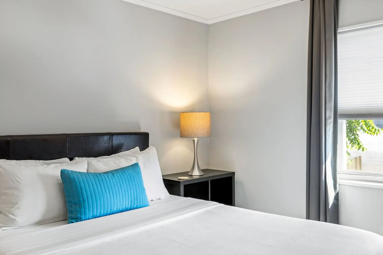 Room 5, 15 Standish Ave NW, Atlanta