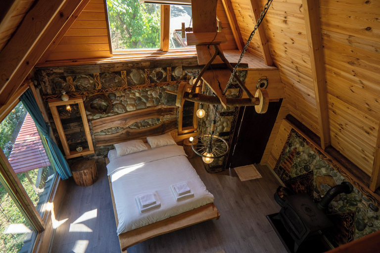 Room 4, Cuneli Dağ Evi, Ardeşen