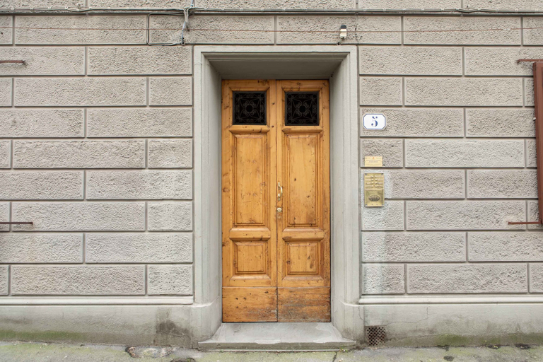 Property entrance, Ponte Rosso Modern by Mmega, Florence