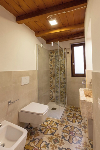 Bathroom 4, PALAZZO RIZZI DIMORA DEI TEMPLARI, Bari