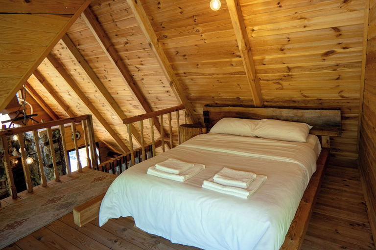Room 3, Cuneli Dağ Evi, Ardeşen