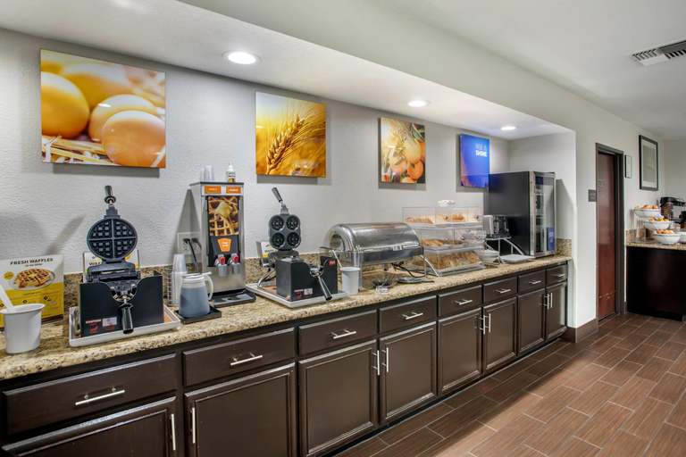 Food & Drinks 5, Comfort Suites Downtown Sacramento, Sacramento