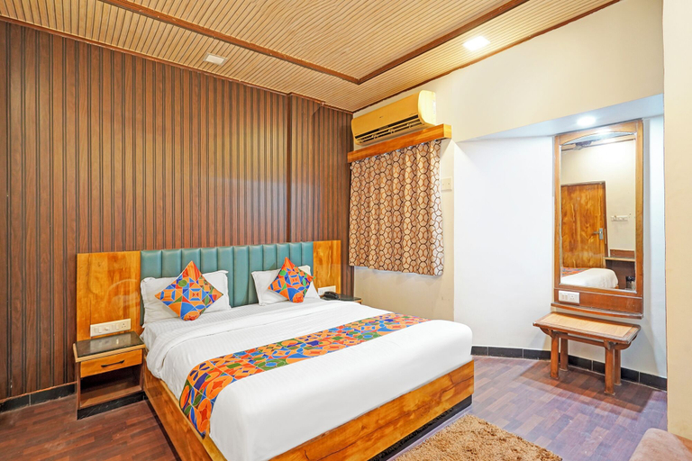 Room 2, Fabhotel Bridge, Ahmadabad