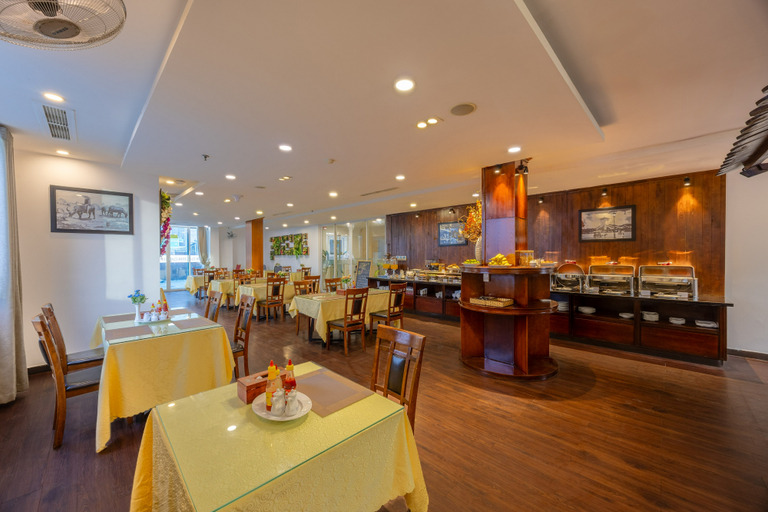 Food & Drinks 5, A25 Premium Hotel - 29 Le Thi Hong Gam, District 1