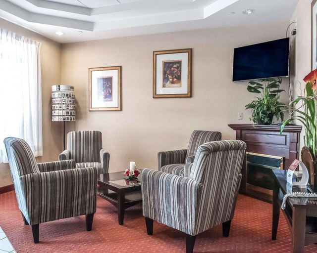 Public Area 2, Comfort Inn Mississauga, Peel